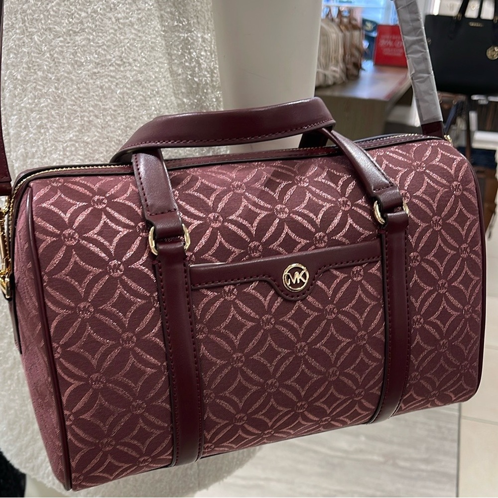 MICHAEL KORS JST TRAVEL MEDIUM DUFFLE SATCHEL SHOULDER CROSSBODY BAG MK NWT - Picture 12 of 16